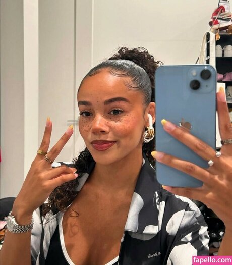 Liana Maria leak onlyfans