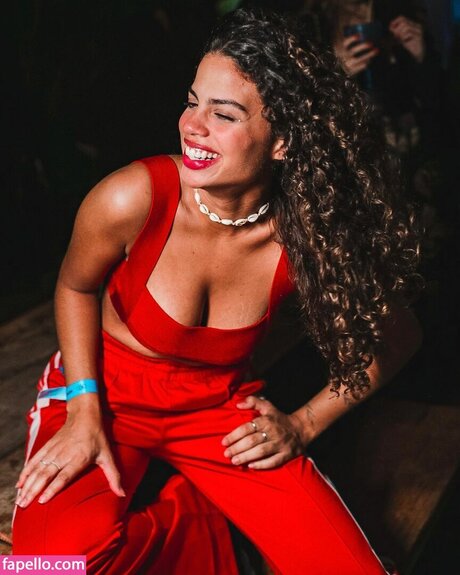 Clara Buarque onlyfans porn