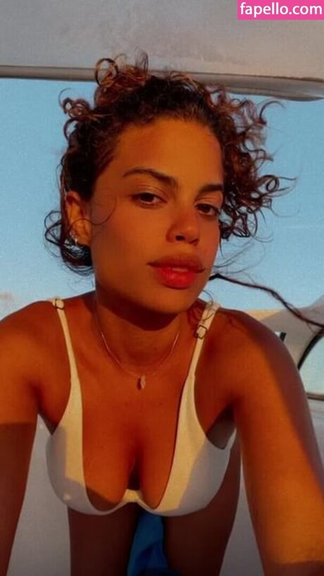 Clara Buarque nude leaks onlyfans