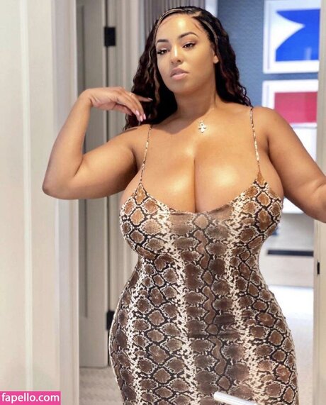 Persephaniificial onlyfans model