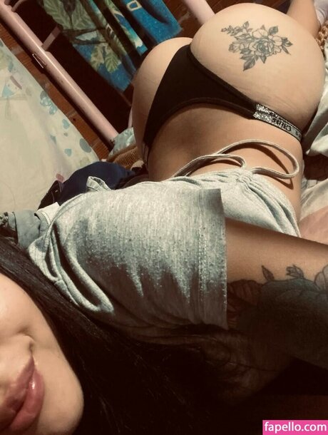 __lunaa 17 onlyfans photo