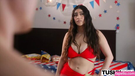 Violet Meyer leaked onlyfans.