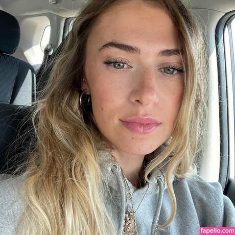 roromuffins only fans pictures