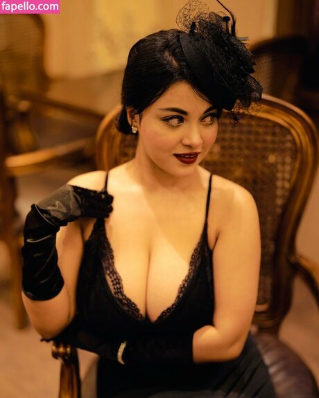 mumtahinaaa_ pics onlyfans