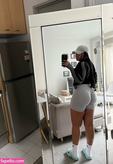 dark nipples onlyfans top print