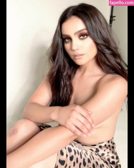 Andrea Londo sexy onlyfans