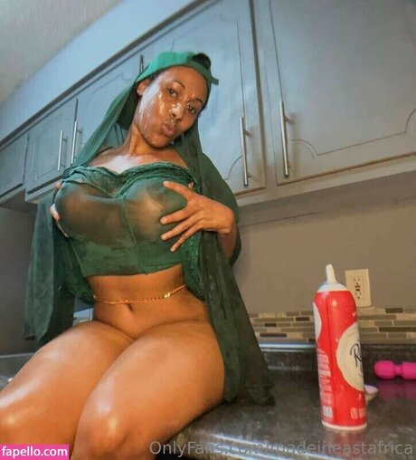 HornAfrica desnuda onlyfans