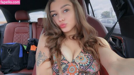 Selinasweets Hailhalizzle onlyfans photo