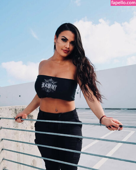 Nikki Blackheart onlyfans pics