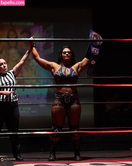 Nikki Blackheart nude only fans