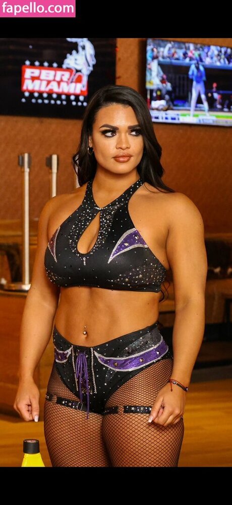 Nikki Blackheart boobs onlyfans