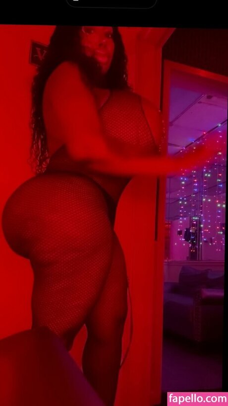 Fatima Belizaire onlyfans nude tits