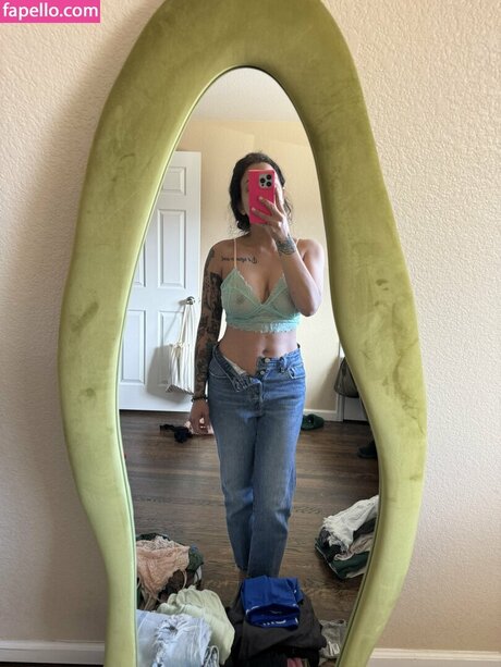 ughhjen onlyfans photos