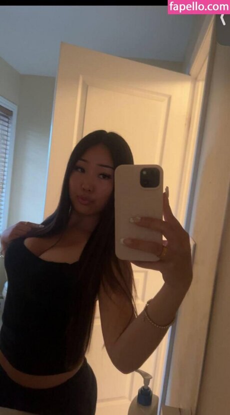 joyleeee onlyfans leaked tits