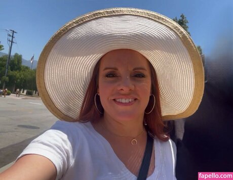 Colette Butler onlyfans leakes