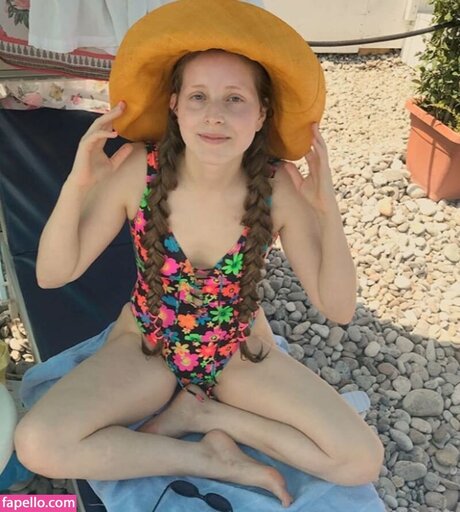 Jessie Cave leaked onlyfans pics