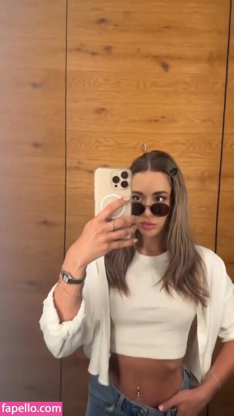 Noemi Demeter leaked onlyfans.