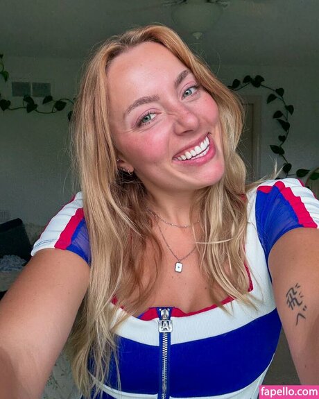 Carmen Elaine leaks only fans