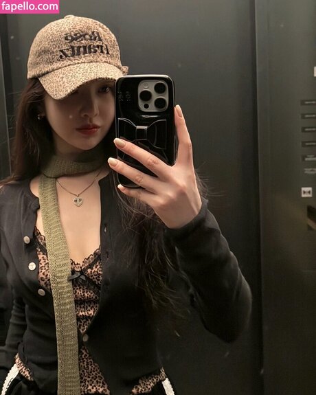 Park Soo young onlyfans leajs