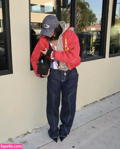 Jodie Woods onlyfans striptease