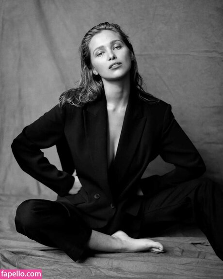 Laura Oganessian onlyfans leaked