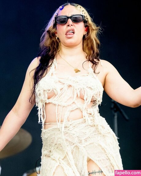 Marisa Dabice onlyfans lean