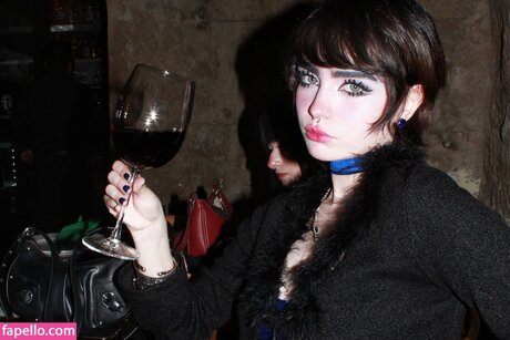 elinoiiddx Profile pic