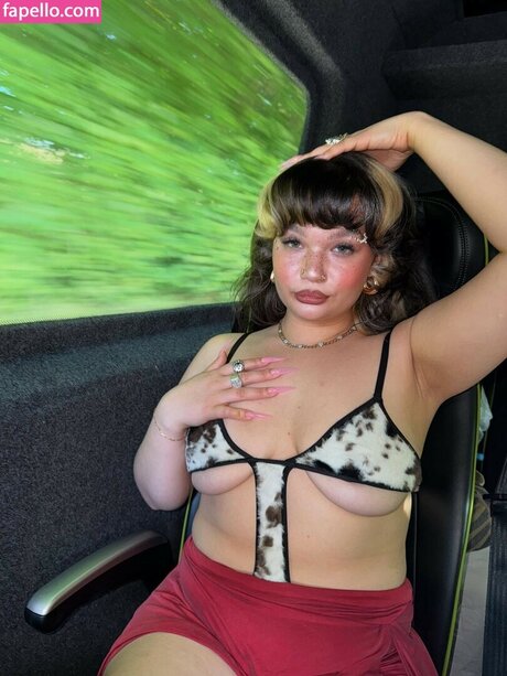 Lola Young onlyfans sex leaks