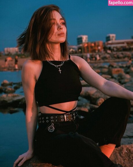 Anastasia Sereda onlyfans nide