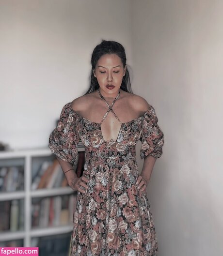 renathashen onlyfans nudes leaked