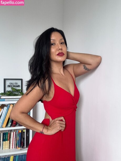 renathashen onlyfans leajs