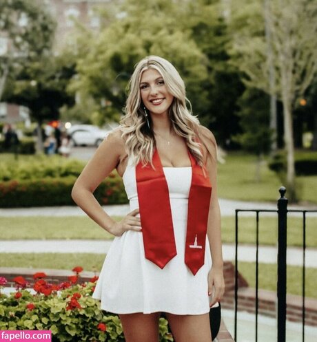 Allyveleke onlyfans leak ass