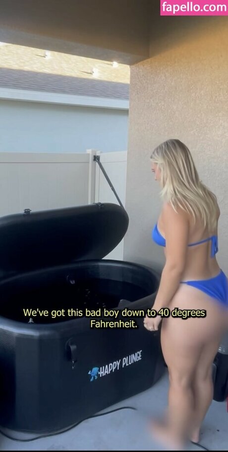 Cayla Vanderbaan onlyfans pics