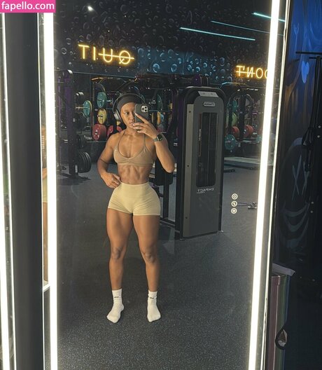 Tiara Howard onlyfans leajs