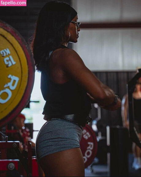 Tiara Howard feet onlyfans