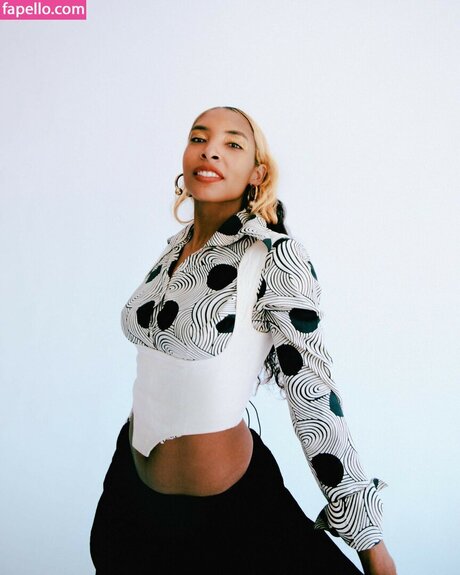 Spellling onlyfans strip tease