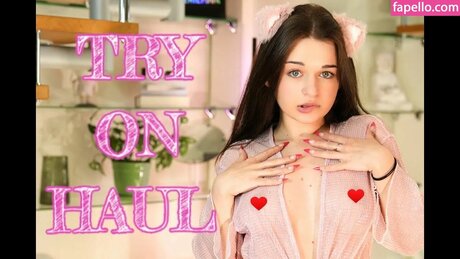 Olya Petit onlyfans leak sex