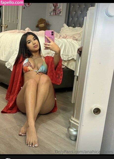 Weluvanahii onlyfans model photos