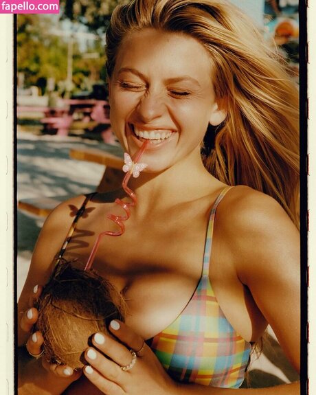 asian girlfriend onlyfans nudes photo