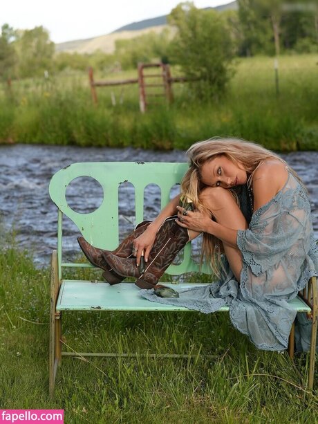 Bella Hadid onlyfans free