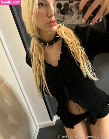 SnowwwwlDoll onlyfans content