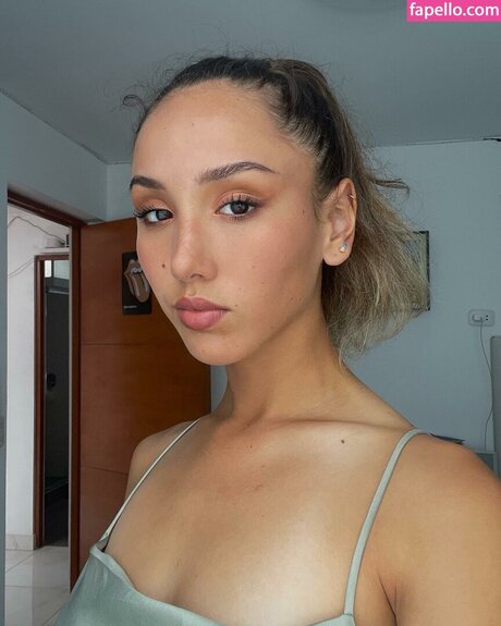 Micaela Caballero onlyfans leakes