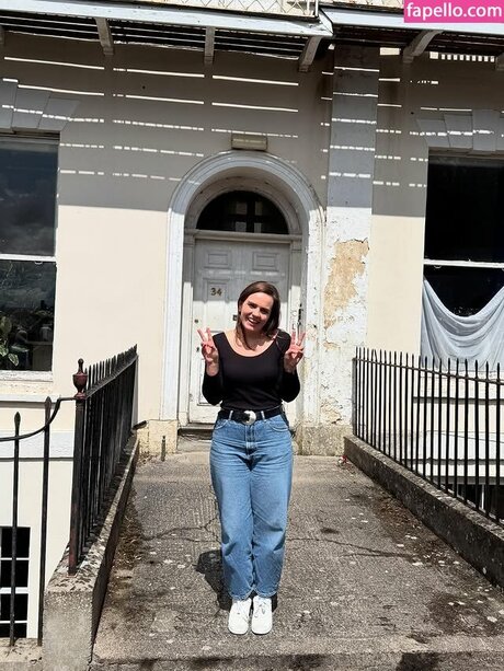 Mary Spender naked onlyfans leaks