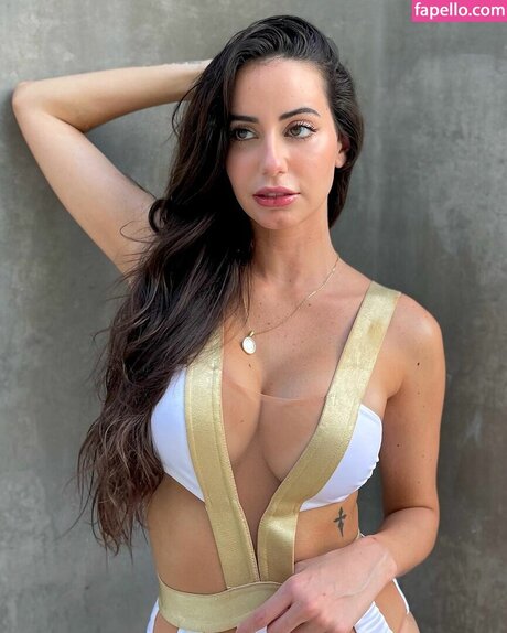 Nataly Pagano onlyfans tits