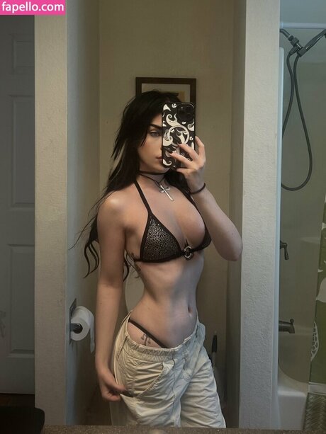 Emma Norton onlyfans leaks.