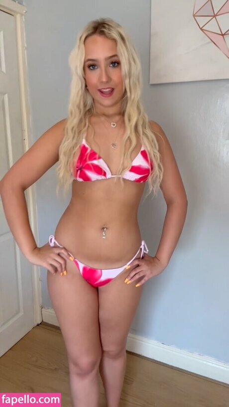 Lexi Booker onlyfans naked pics