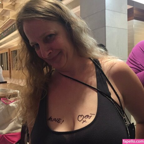 Jasmine Singing onlyfans strip