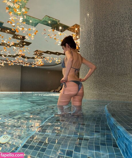 Neva Samanc G k e onlyfans model photos