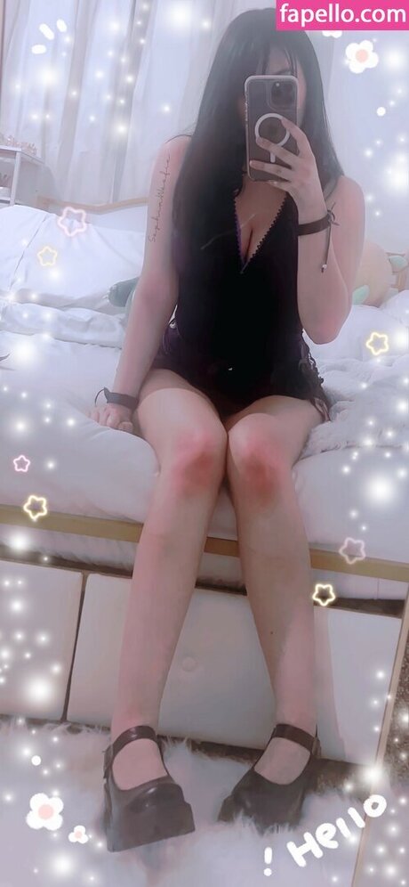 Melily Saiko onlyfans boobs