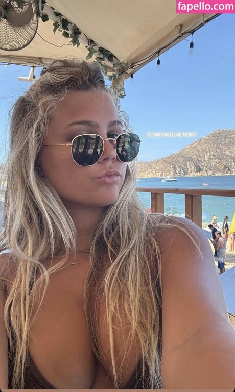 Avery Bracher leaked onlyfans porn